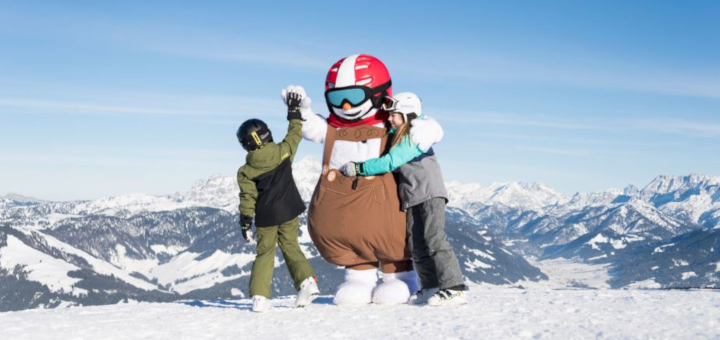 are-ski-resort-valle-snowman