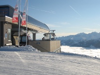 kitzbuhel-ski-lift-cloud-inversion