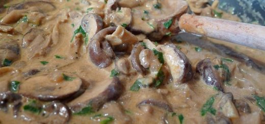 mixed-mushroom-stroganoff