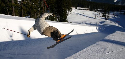 skier-jumping-half-pipe