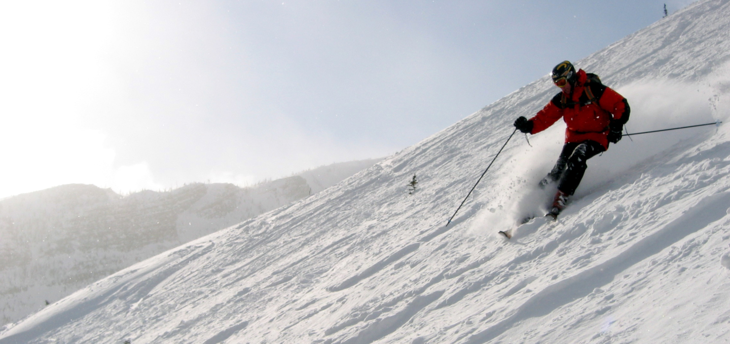 skier-off-piste-down